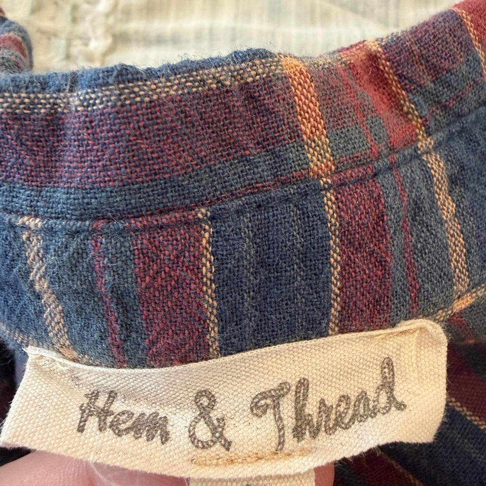 Hem & Thread Flowy Plaid V-Neck Blouse | Blue & Red | Size M - Picture 2 of 6